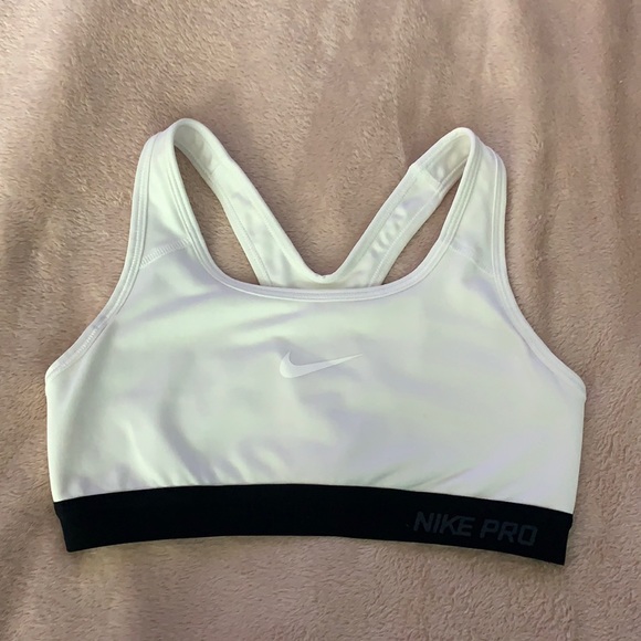 nike pro sports bra